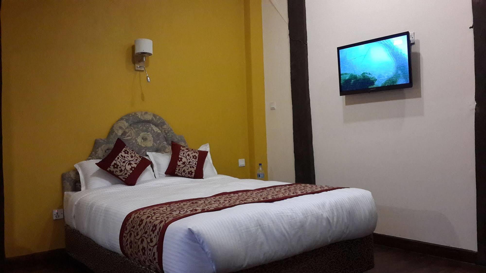 קטמנדו Hotel Heranya מראה חיצוני תמונה